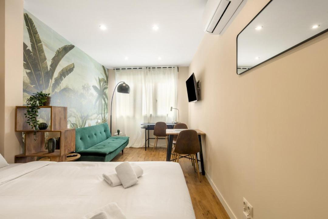 1 Bedroom 1 Bathroom Furnished - Chueca - Modern Functional - Mintystay มาดริด ภายนอก รูปภาพ